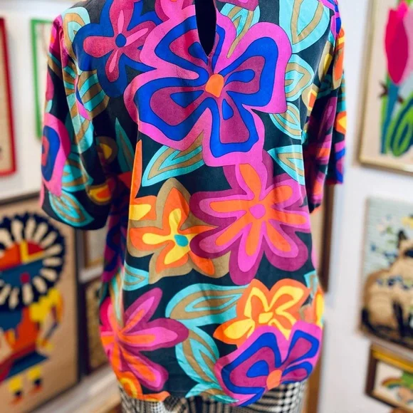 Vintage (?) Silk Floral Boho Colorful Short Sleeve Top Anthro Marimekko Style - Picture 4 of 10